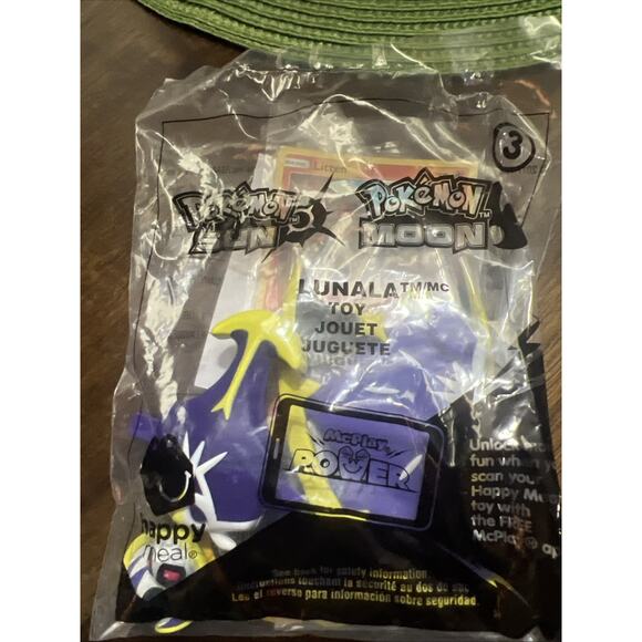Pokemon Sun & Moon Lunala #3 McDonalds Happy Meal Toy 2017 Inc. Card New Sealed - Picture 2 of 3